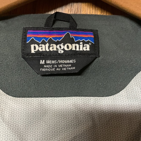 Patagonia H2NO Rain Jacket - Picture 3 of 7